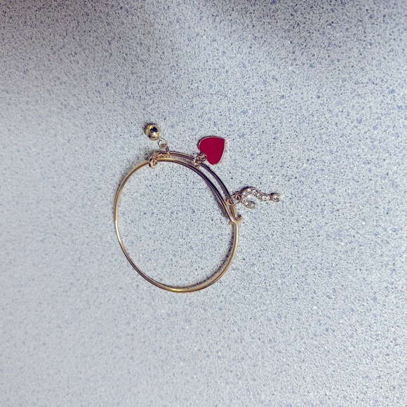 Charm bracelet - Picture 2 of 3